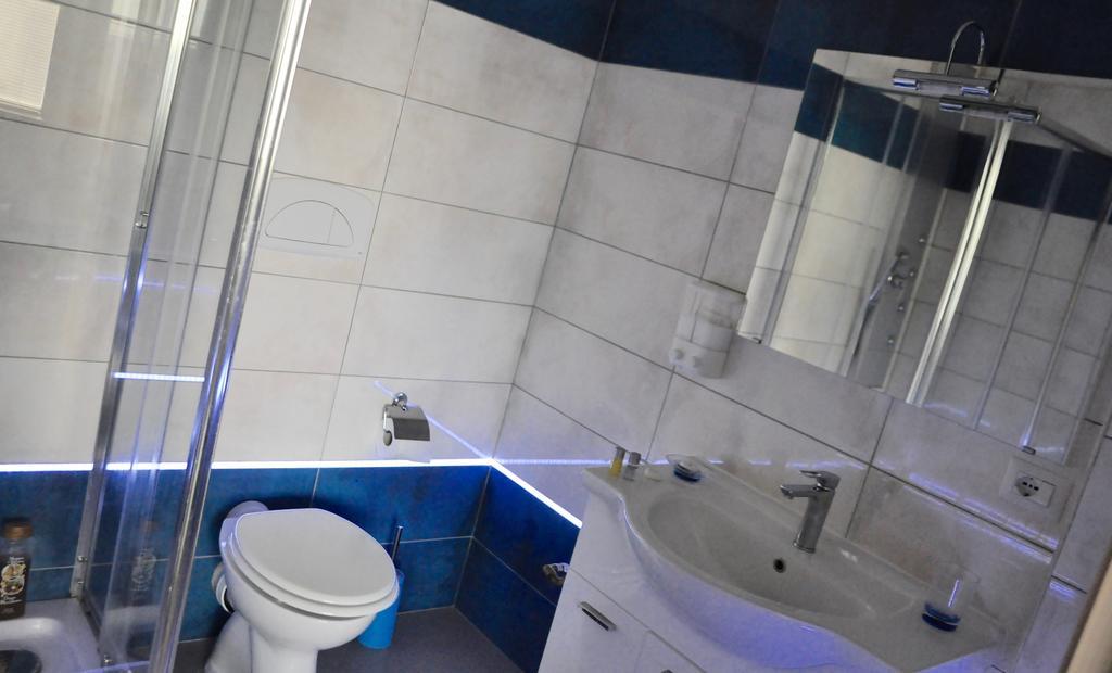 Lo Specchio Del Salento Bed and Breakfast Lecce Eksteriør billede